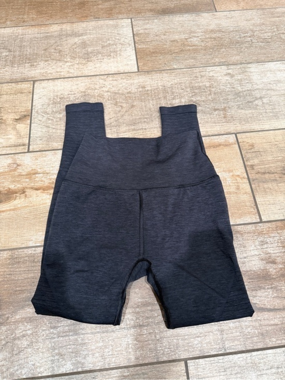 Alphalete | Charcoal Gray Leggings